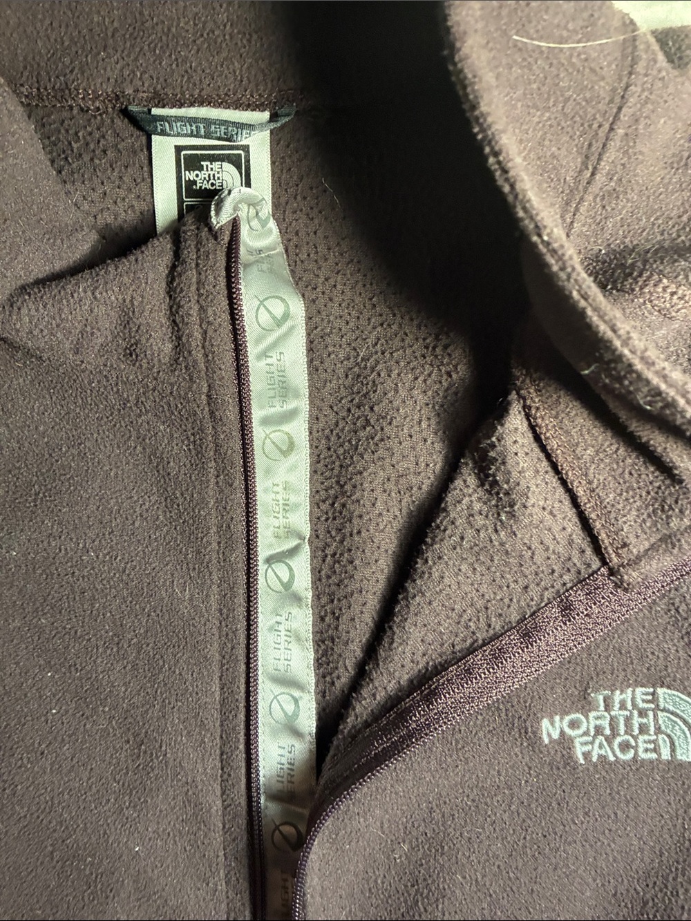 The North Face Flight Series Quarter-Zip Pullover Women’s XL Burgundy and Black - Picture 8 of 13